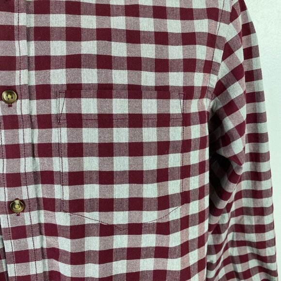 Old Navy Checkered Button Down Shirt - Picture 4 of 8